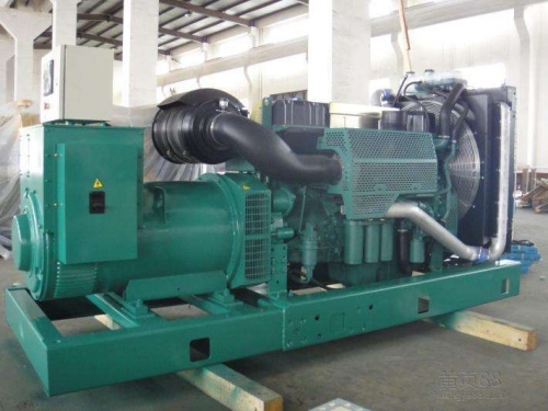 凤翔便携静音：租赁无声发电机组，便携式解决能源需求